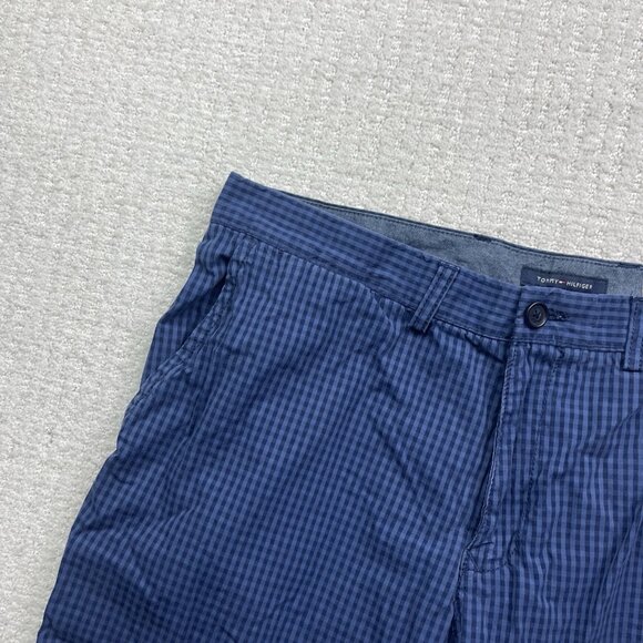 Tommy Hilfiger Mens 36 Bermuda Shorts Navy Blue Plaid Custom Fit Casual Summer - Picture 3 of 12